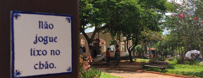 Praça Coronel Chico de Sá (Coreto) is one of Goiás Velho e Pirenópolis.