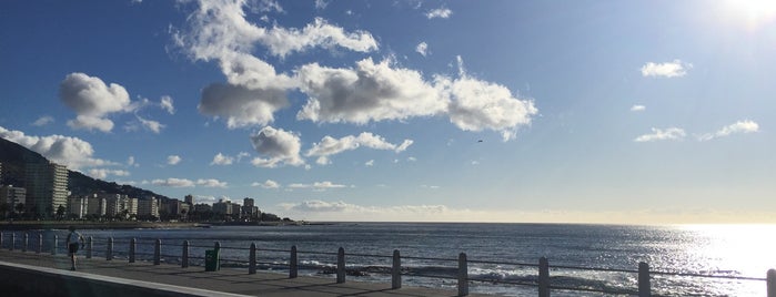Sea Point Beach Promenade is one of Sabrinaさんのお気に入りスポット.