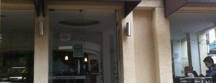 Fran's Café is one of Novidades.