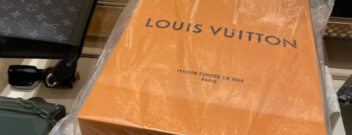 Louis Vuitton Maison Osaka Midosuji is one of Japan.