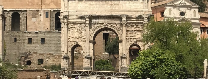 Arco di Settimio Severo is one of Rome.