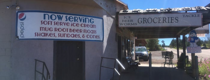 Alpine Country Store is one of Posti che sono piaciuti a Christopher.