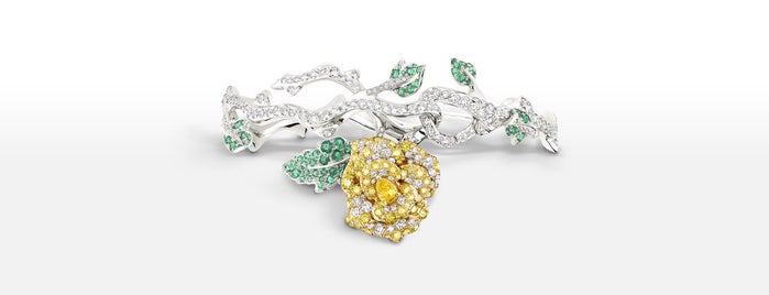 Dior Joaillerie is one of Montréalさんの保存済みスポット.