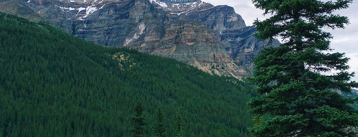 Mount Temple is one of Canada.