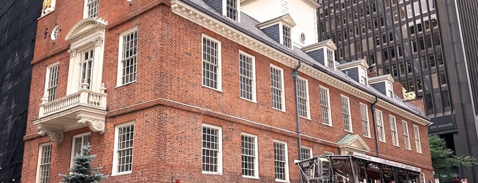 Old South Meeting House is one of Lugares favoritos de Cedric.