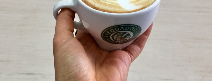 EquadorCoffee is one of Tokara laさんのお気に入りスポット.