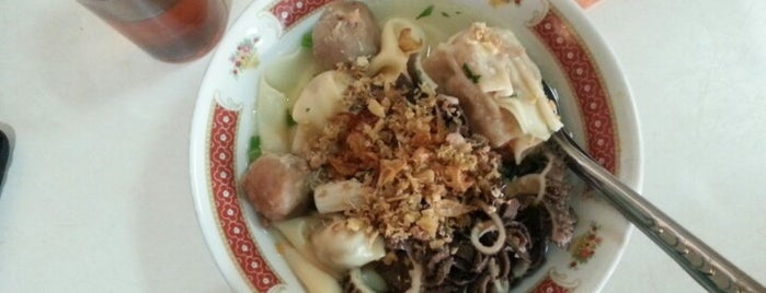 Mie Baso Parahyangan is one of Garut's Best Food.