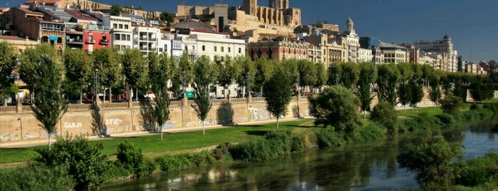 Lleida is one of Pobles de Catalunya.