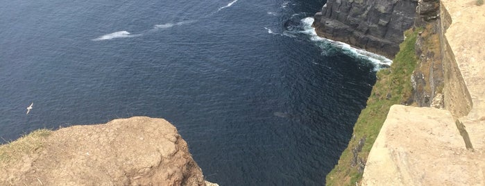 Cliffs of Moher Coastal Walk is one of Lugares favoritos de Ymodita.