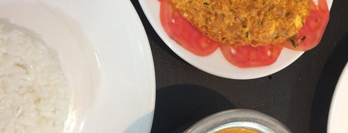 Curry & Kabab Indian Restaurant is one of Locais curtidos por Ymodita.