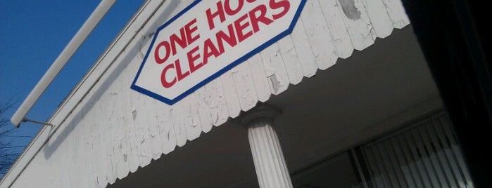 One Hour Cleaners is one of Midland.