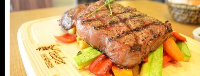 Beefer Steakhouse is one of Lieux qui ont plu à 👑 | K!.