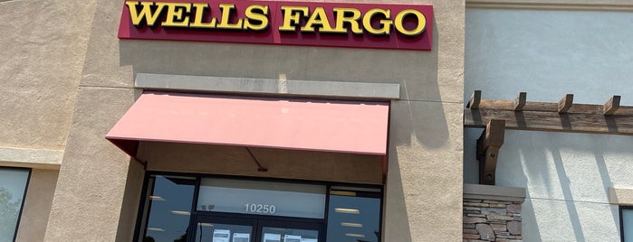 Wells Fargo is one of Porter Ranch Fast Food.