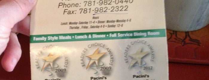 Pacini's Italian Eatery is one of Tempat yang Disukai Holly.