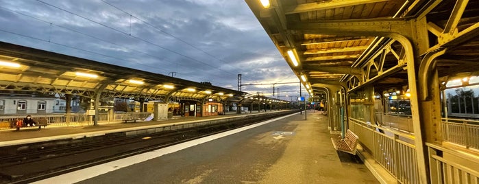 Stazione Saint-Louis is one of Gares.