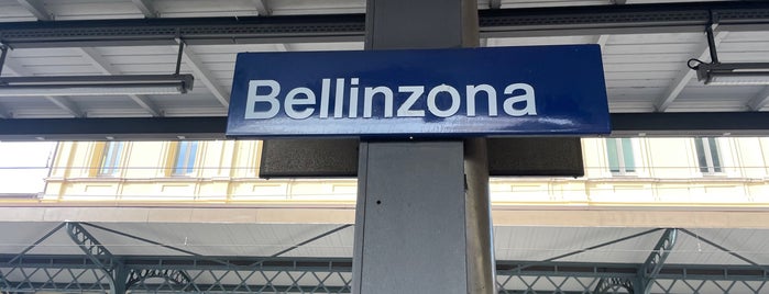Bellinzona Railway Station is one of Gares.