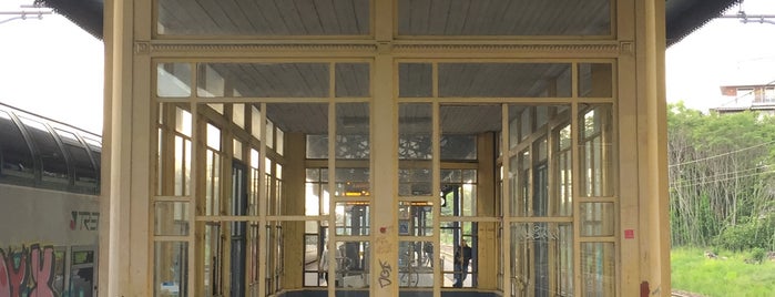 Stazione Busto Arsizio is one of S40 - Como <> Varese <> Malpensa.