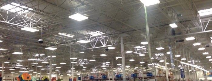 Sam's Club is one of Chris’s Liked Places.