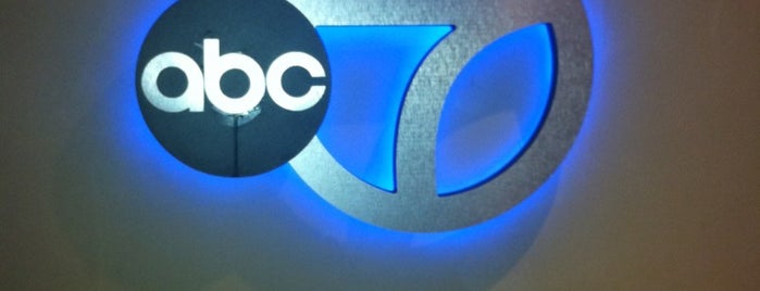 WJLA-TV/ABC7 is one of Lianne'nin Beğendiği Mekanlar.