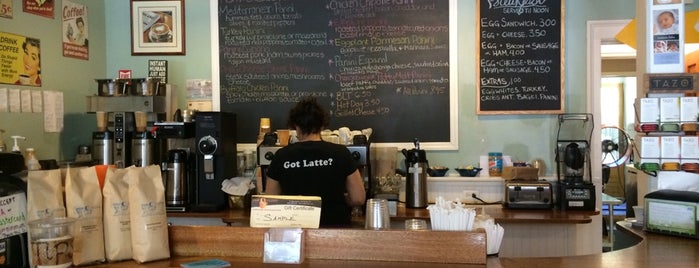 The Cup-o-ccino Cafe is one of Lugares favoritos de Laura.