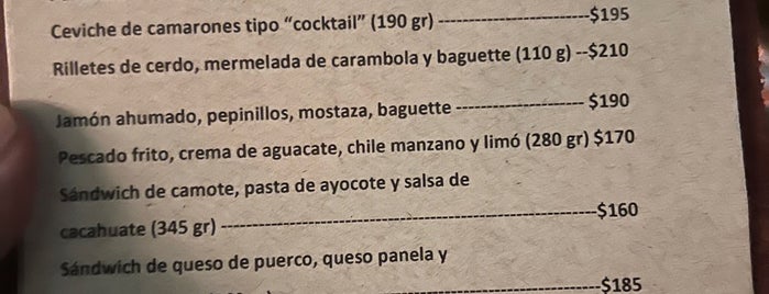 Salón Palomilla is one of Lugares favoritos de Denis.