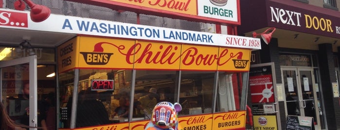 Ben's Chili Bowl is one of Kenさんのお気に入りスポット.