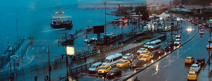 Dürbün is one of Istanbul Shisha.