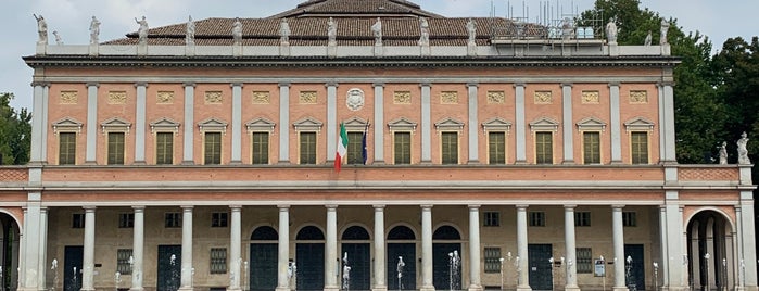 Piazza Martiri del 7 Luglio is one of Partecipazione.