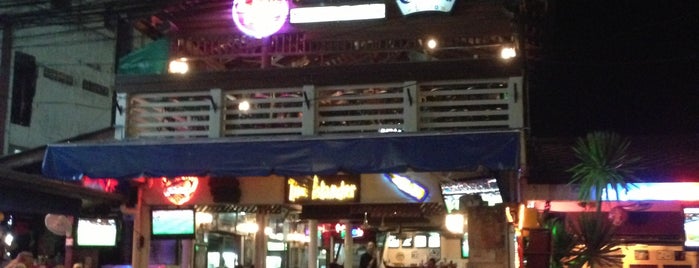 The Islander Pub & Restaurant is one of Pub Crawling Koh Samui.