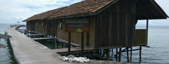 Hamueco Resort is one of Diving Spots.