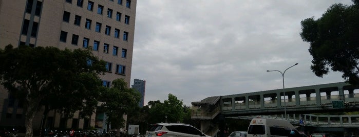 窖父 HideOut is one of Taipei 2017.