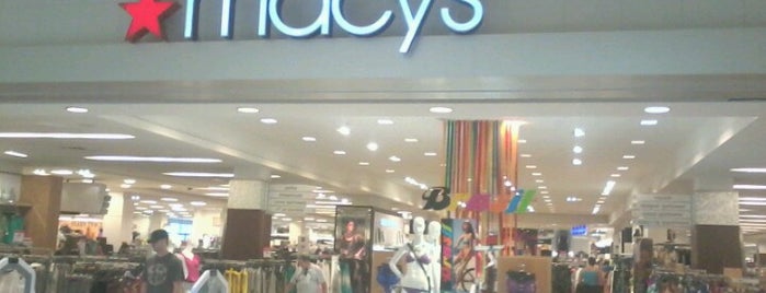 Macy's is one of Las Vegas Places I want to go.