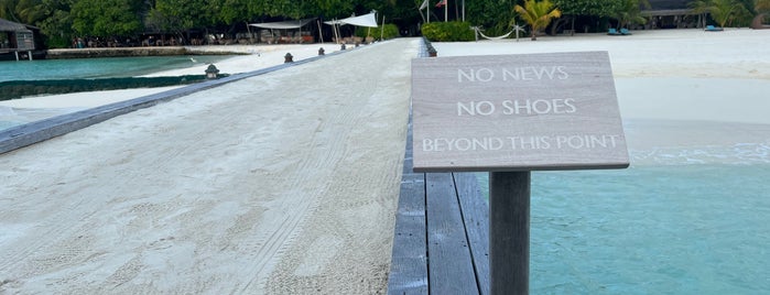 Constance Moofushi Resort is one of Maldivas.