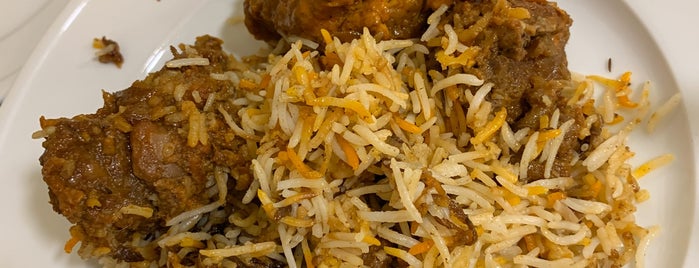 Sultan's Dine, Gulshan is one of Posti che sono piaciuti a Tawseef.
