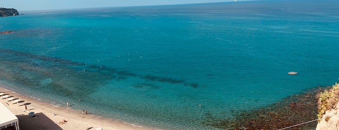 Tropea Beach is one of Kalabria / Capo Vaticano.
