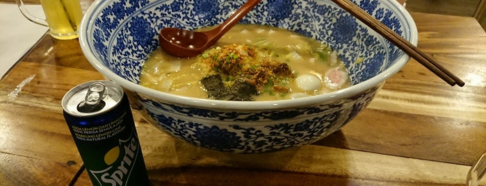 Big Bowl Ramen is one of Noodle 面.