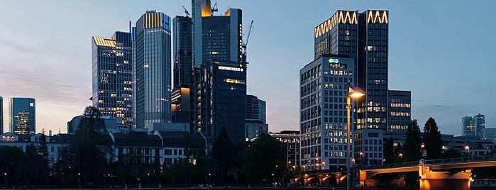 Майн is one of Frankfurt.