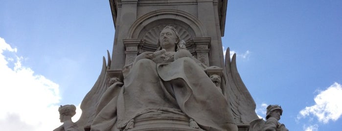 Queen Victoria Memorial is one of Monumentos!.