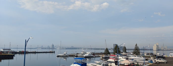 Duluth Harbor is one of สถานที่ที่ Dj ถูกใจ.