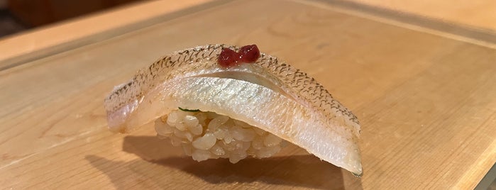 鮨 志の助 is one of 本気で行ってみたいお店.