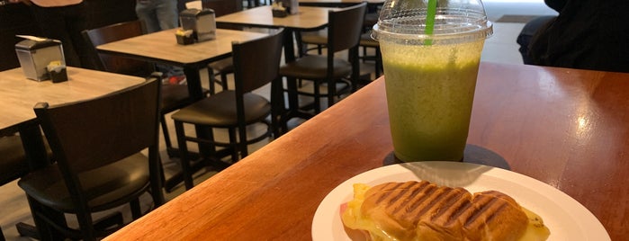 Bocata Green Deli is one of Cafes 🍵.