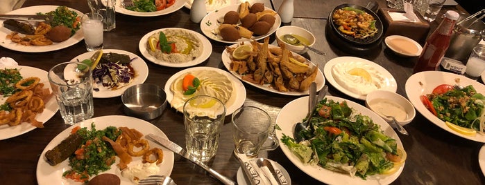 View Restaurants is one of Yeni rakı.