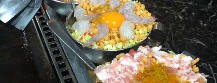 お好み焼き 福竹 is one of お気に入りの美味しいお店.