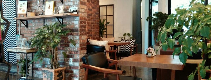 cafe COLLABO is one of 카페/디저트투고.