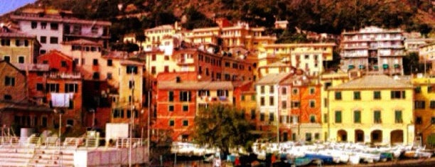 Porticciolo di Nervi is one of √ Best Tour in Genova.