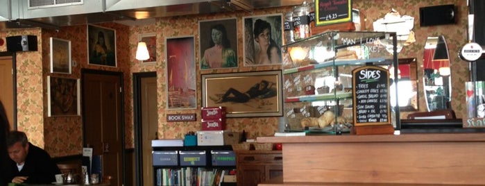 Brasco Lounge is one of Orte, die Gandhi gefallen.