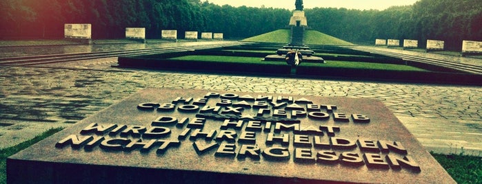 Memorial de Guerra Soviético no Treptower Park is one of Berlin.