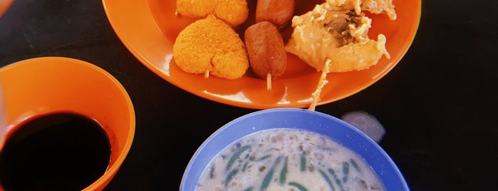 Cendol Dan Karipap Layan is one of JB FOOD - My Favorites.