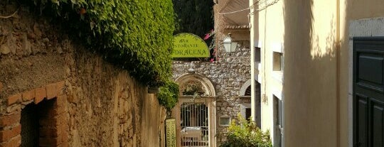 La Dracena is one of Taormina.