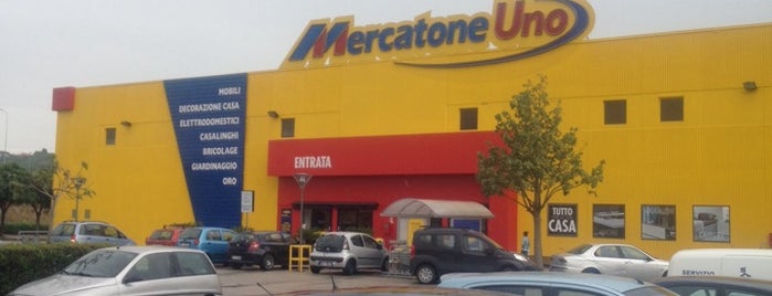 Mercatone Uno is one of posti visitati.